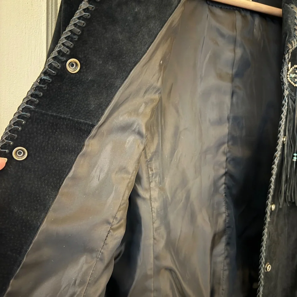 Vintage Black Suede fringe cropped jacket- Large - Picture 6 of 7
